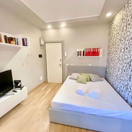 شقة Viale Umbria Colorful And Cosy Studio ميلان المظهر الخارجي الصورة
